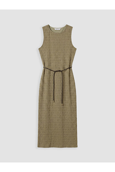 LC Waikiki Nevavm Textured Dress with Oval Collar and Belt
