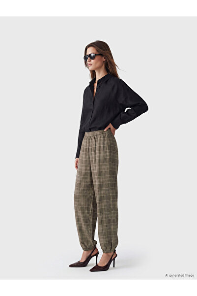LC Waikiki Nevavm Women's Plaid Jogger Pants with Elastic Waist and Differenc...