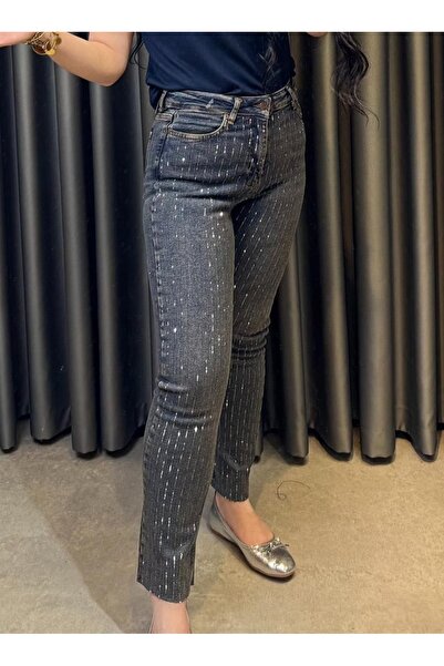 Nisam Mom Fit Jean Pants with Stone Detail
