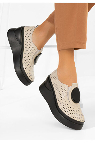 B T Shoes Aleksa beige Platform Sole casual shoes