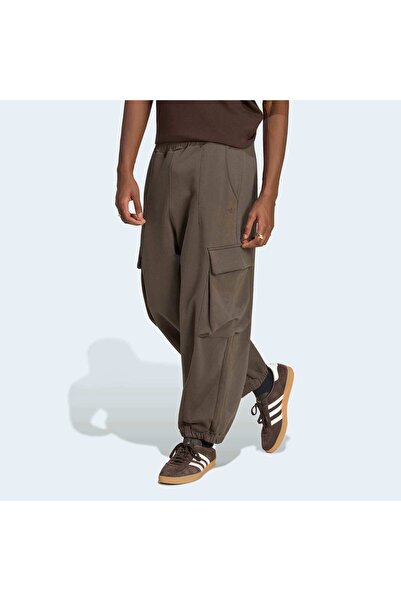adidas بنطلون رياضي للرجال من P Ess Pt طراز KR6970