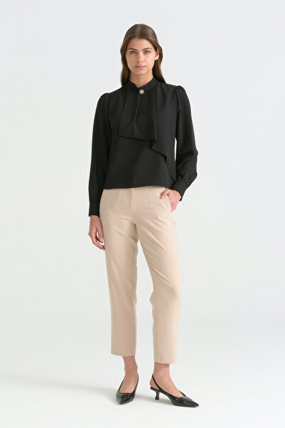 Nihan Stylish Blouse with Flywheel and Ruffle Detail - Black