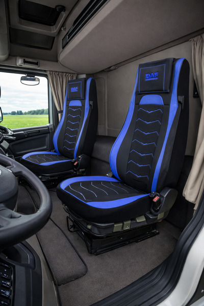 Dalauto Huse scaune camion DAF XG XF XG+ Negru Albastru