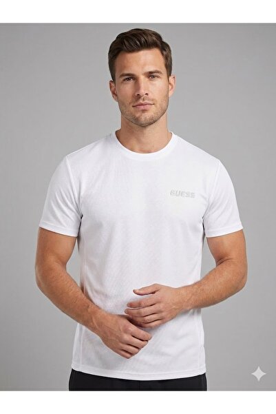 Guess Men's Black Crew Neck Short Sleeve Sports and Casual T-Shirt Z6Gi05K2846