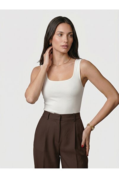 Noe Collection Kadın Beyaz Kare Yaka Kalın Askılı Pamuklu Body
