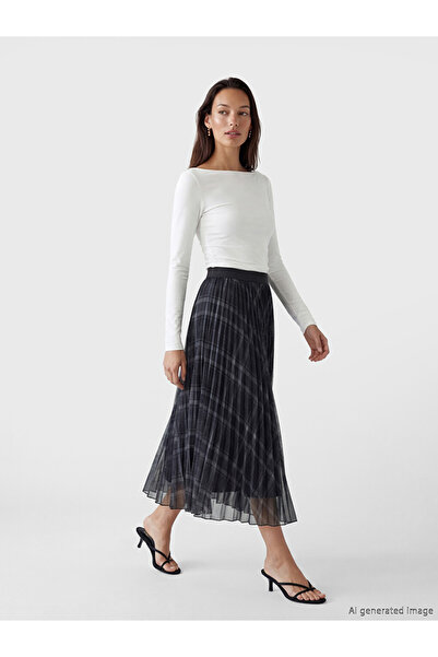 LC Waikiki Esvab • Modern & Distinctive Checked Embroidered P Pleated Skirt w...