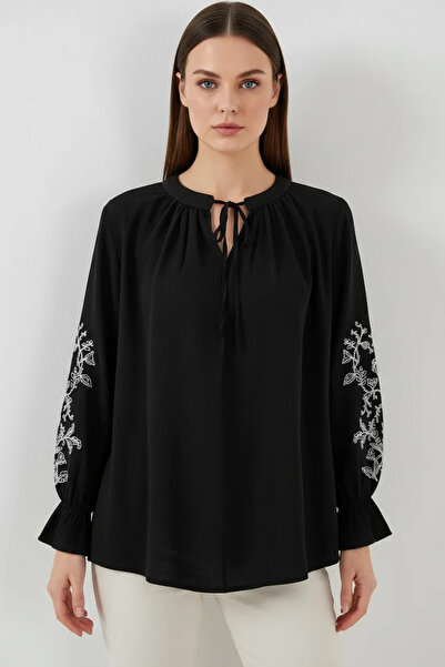 buğrahayalin Women's Embroidered Black Blouse