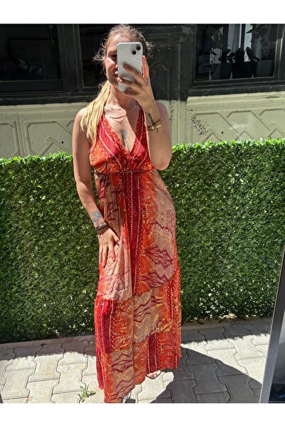 ELA Tie-Back Low-Cut Imported Silk Dress (Size 36-46 Is the Corresponding Sta...