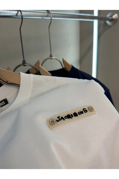 JESSE STORY تي شيرت للرجال والنساء بتصميم مطرز وأزرار مخصص للجنسين، الكود: JS26JCQMS5، 100% قطن