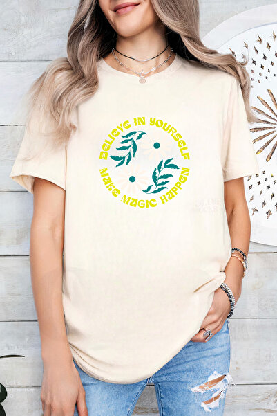 Sarah's Boutique Women's T-shirt – 100% cotton – Make Magic