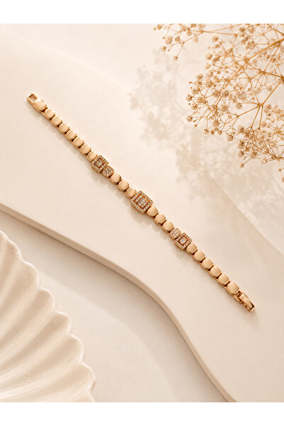 Archhazel Jewelery Baget Stone Detailed Rose Bracelet
