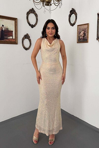 Elbee Fashion Woman فستان طويل بحمالات لامعة بلون إكرو