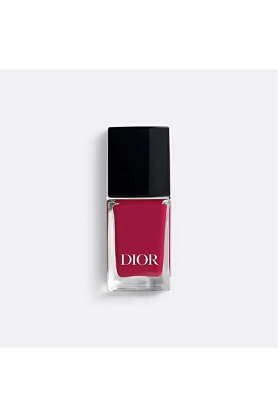 Dior Vernis 878 VİCTOİRE Yüksek Parlaklık ve Kusursuz Kapatıcılık Sunan Tırna...
