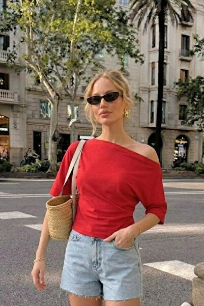 COMBİNE MİCHAİL Women's Off-Shoulder Basic Red T-Shirt