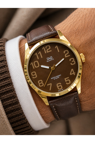 Q&Q Men's Wristwatch with Leather Strap, Casual & Classic, Gift Boxed