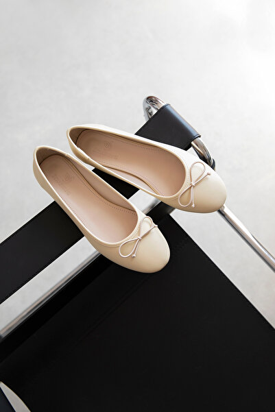 wolk shoes Lily Women's Bow Detail Leather Ballerinas