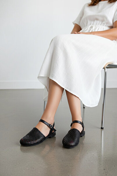 CUCA Genuine Leather Perforated Back Open Elastic Casual Women's Sandals