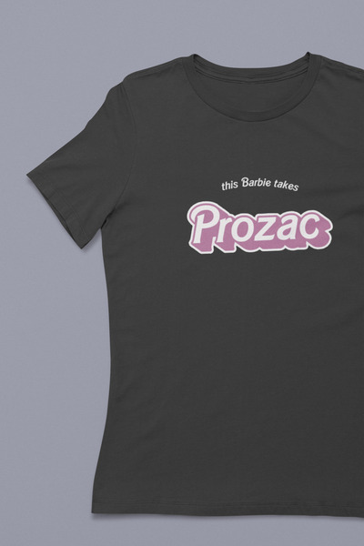 buzagi tasarım ürünleri This Barbie Is Unisex Black Regular T-Shirt