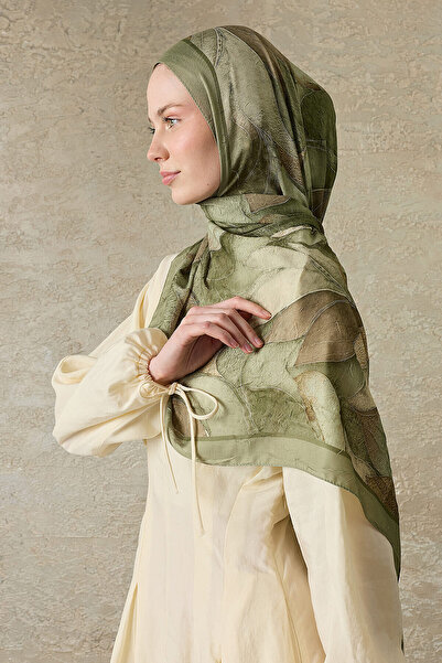 SilkTouch Green Leaf Symphony Patterned Shawl