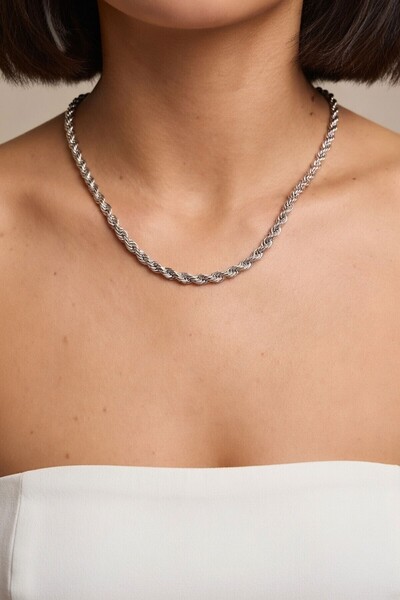 RMY MODA Women's Silver Twisted Chain Classic Necklace