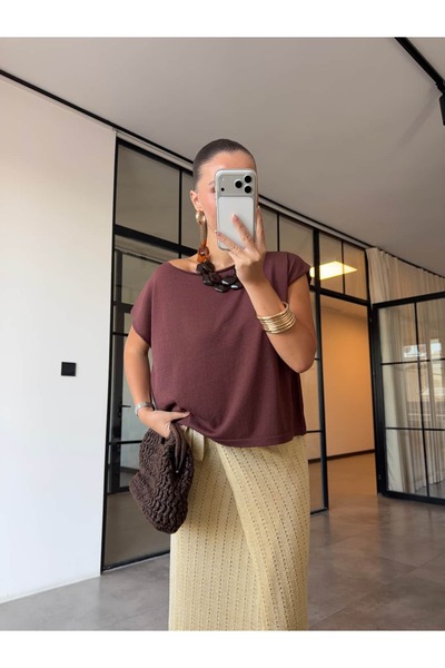 BB Bensu Buyruk Kayik Yaka Tri̇ko Bluz Kahve
