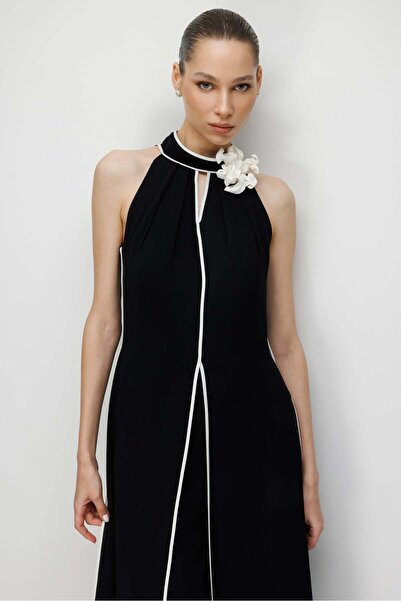 Moda İlgi Modailgi Ribbed Collar Jumpsuit with Floral Detail Black-60706