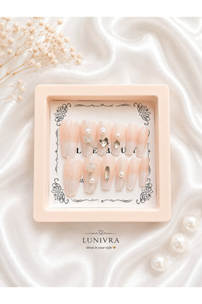 LUNIVRA Pearl Quenn Beyaz Ombre İnci Taşlı Jel Görünümlü 12'li Takma Tırnak P...