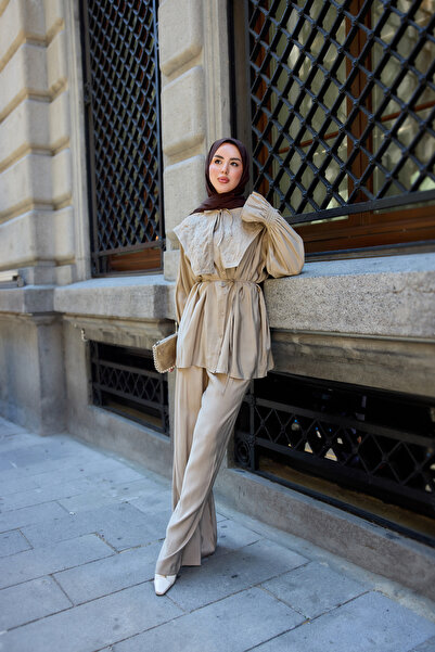LOCCO Crew Neck Embroidery Figure Patterned Waist Tie Suit Mink