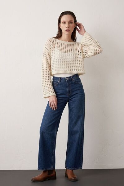 Hiccup My Fashion Textured Acrylic Short Knitwear Top