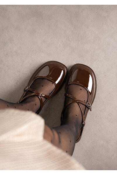 Sortie Ultra Luxury College Shoes