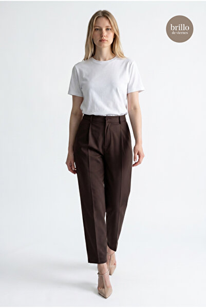 First Chance collection Havuç Cut Women's Pleated Fabric Trousers with Pockets