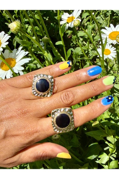 Merishe Jewerly أقراط مربعة الشكل من الفولاذ المقاوم للصدأ باللون الأسود المي...
