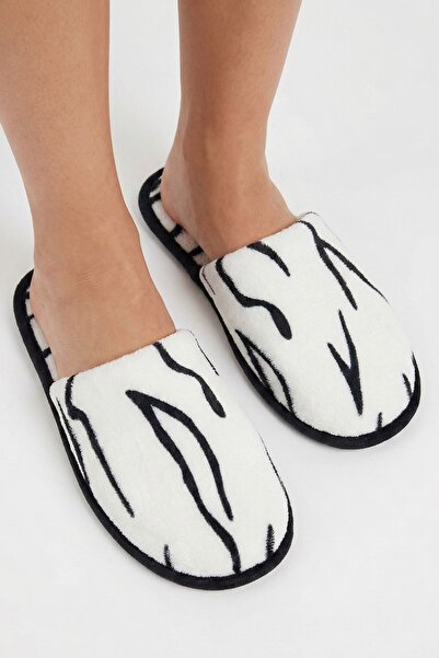 hadiora White Patterned Plush House Slippers - Soft Textured Comfortable Home...