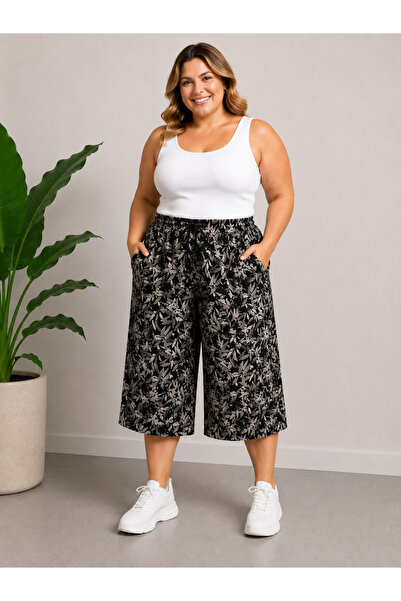 Trendline Women's Plus Size Leaf Print Elastic Pocket Capri Shorts