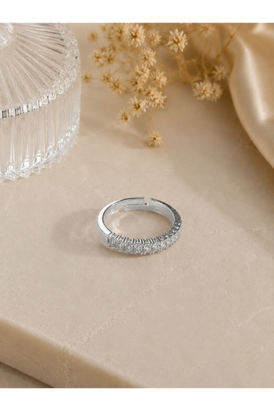 Evorya Women's Row Zircon Stone Ring
