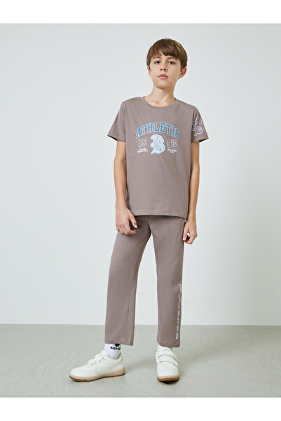 Styli Teens Cotton Regular Fit T-Shirt And Joggers Set
