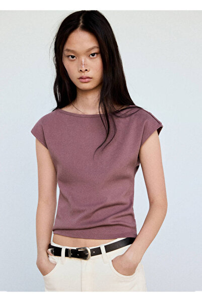 MANGO Woman Boat-neck T-shirt with decorative buttons