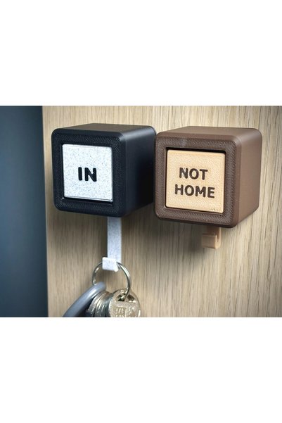Sanemiss Keychain / Rotating Signboard / Key Hanger
