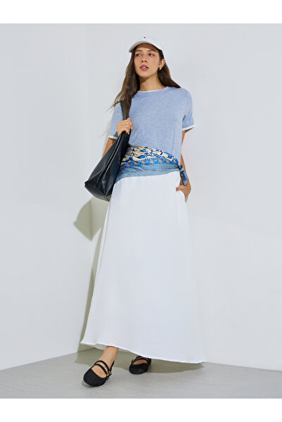 Styli Off-White Side Pocket Detail A-Line Maxi Skirt