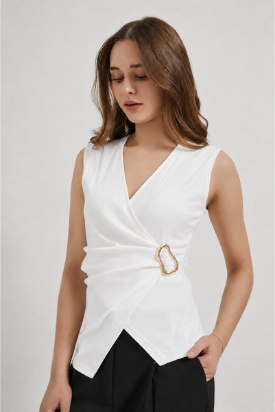 RAMİOR COLLECTION بلوزة نسائية بياقة مزدوجة وأزرار، بدون أكمام، بقصة غير متماثلة، أنيقة للمكتب، بلوزة بيضاء يومية