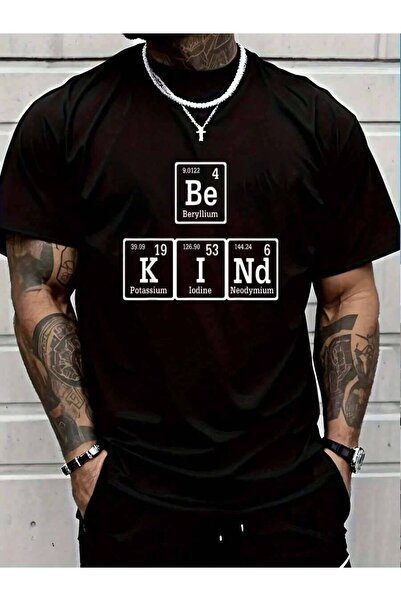 KYMC07 تي شيرت رجالي أسود للعطلات من القطن 100%، بتصميم 'Be Kind' و'Be-K-I-Nd...
