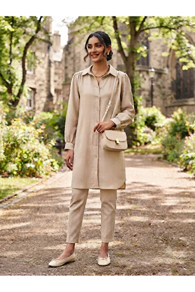 Sum Shirt with Pleated Shoulders