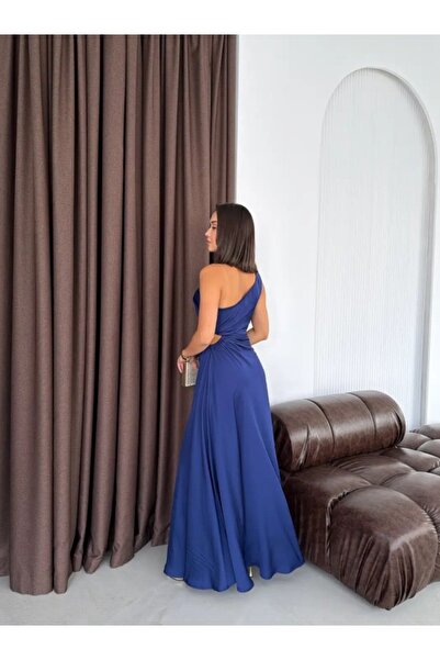 Kinzi dress