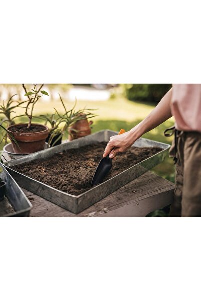 FiSKARS Lopată solidă pentru împrăștiat semințe 33 mm