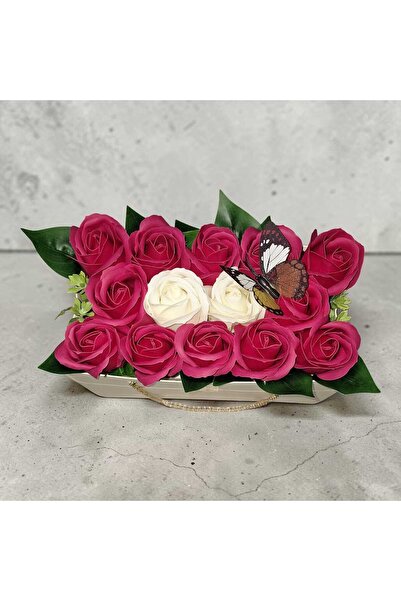 CADOUL POTRIVIT Aranjament Floral Cochet în Cutie tip Plic – 14 Trandafiri di...