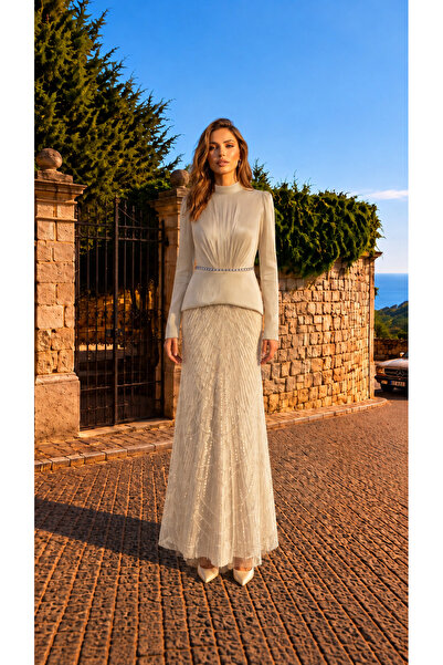 Hennin Stone Embellished Plus Size Custom Evening Dress for Special Occasions