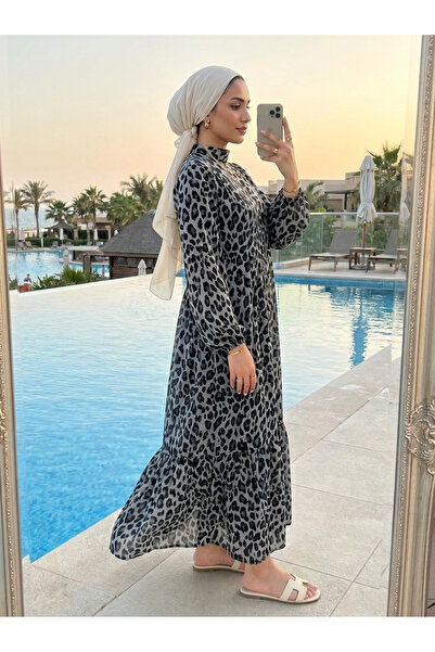 Kirazca Butik فستان نسائي من الفيسكوز بنقشة الفهد وياقة عالية وقصة مريحة