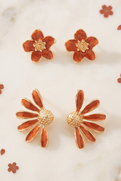 AURRARİ Honey Color 2-Piece Daisy and Sakura Flower Earring Set