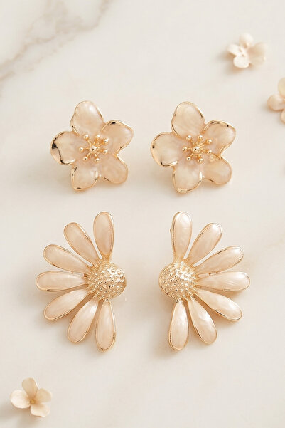 AURRARİ Set of 2 Daisy and Sakura Flower Earrings