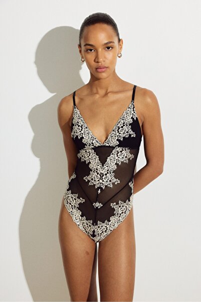 H&M Kupları Dolgulu Dantel Body
